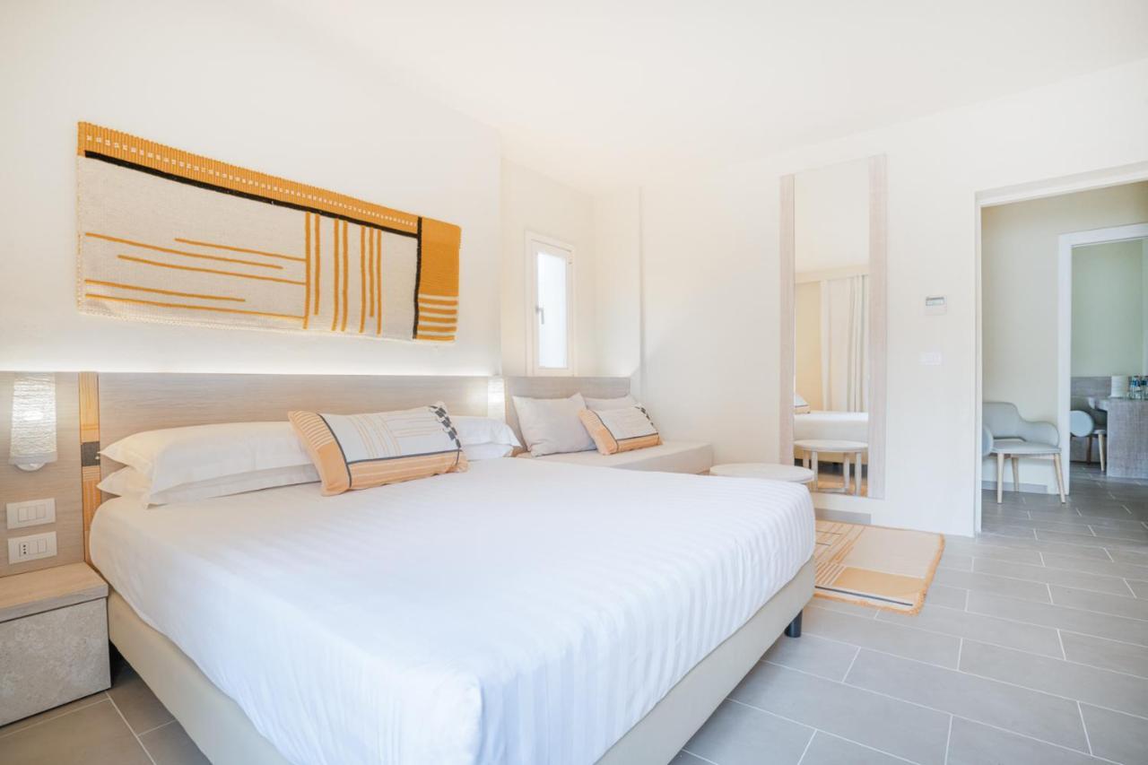 Felix Hotels - Hotel La Coluccia Santa Teresa Gallura Exterior photo